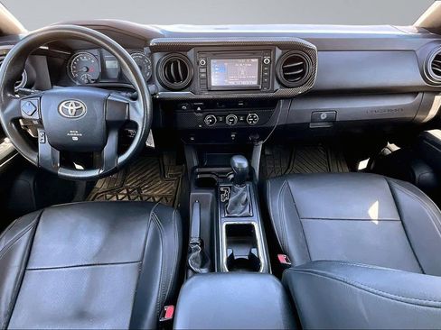 Used 2017 Toyota Tacoma SR RWD image 9