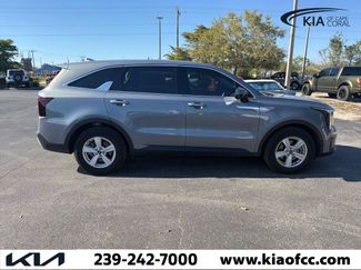 Used 2024 Kia Sorento LX video 1