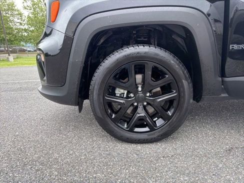 Used 2022 Jeep Renegade Altitude w/ Sun/Sound Group AWD/4WD image 26