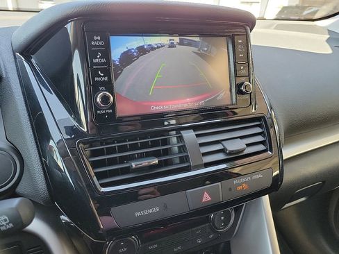 Used 2025 Mitsubishi Eclipse Cross ES image 12