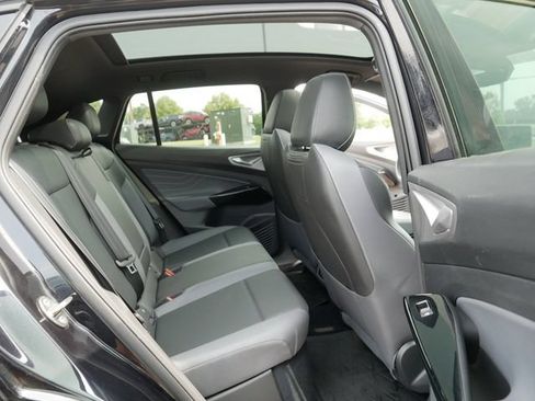 Certified 2023 Volkswagen ID.4 Pro S AWD/4WD image 19