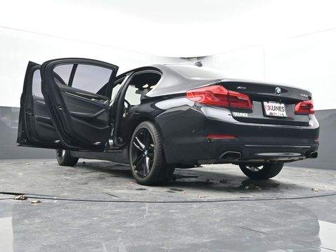 Used 2017 BMW 540i xDrive image 54