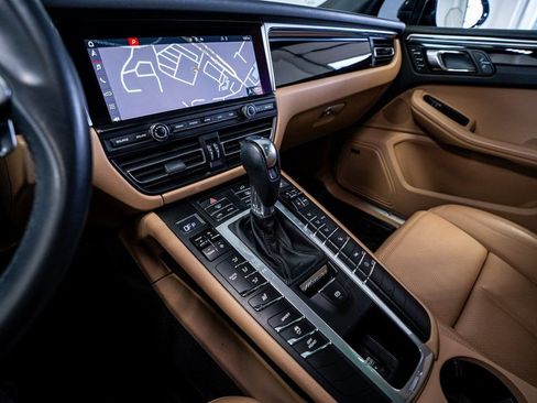 Used 2021 Porsche Macan S image 43