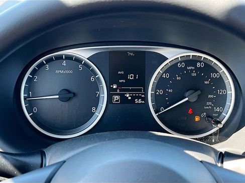 Used 2025 Nissan Kicks Play S FWD image 12
