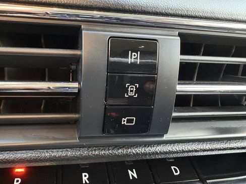 Used 2020 Lincoln Corsair AWD w/ Equipment Group 101A image 38