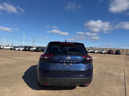 Certified 2024 Nissan Rogue SV image 10