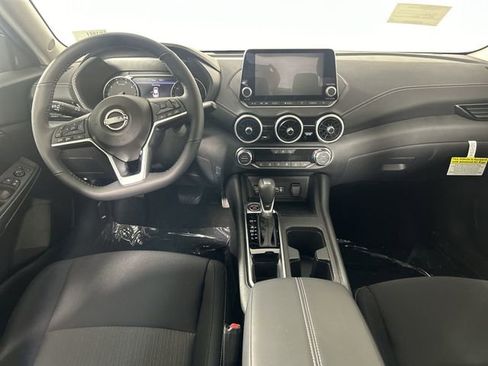 Used 2025 Nissan Sentra SV w/ All-Weather Package FWD image 13