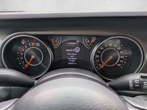 Used 2018 Jeep Wrangler Unlimited Sport image 11