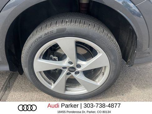 Used 2025 Audi Q5 Premium Plus w/ Premium Plus AWD/4WD image 39