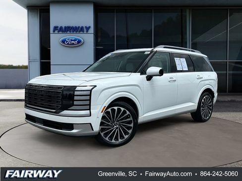 Used 2026 Hyundai Palisade Calligraphy FWD image 1