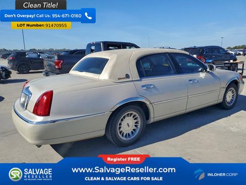 Used 2000 Lincoln Town Car Cartier image 4