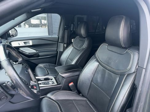 Used 2022 Ford Explorer ST w/ Equipment Group 401A image 15