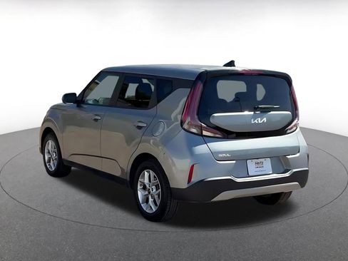 Used 2025 Kia Soul LX w/ LX Technology Package image 11