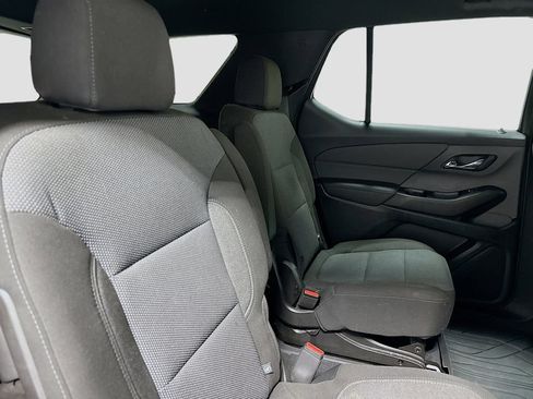 Used 2023 Chevrolet Traverse LT FWD image 28