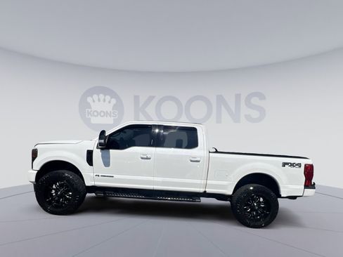 Used 2021 Ford F250 Lariat image 2