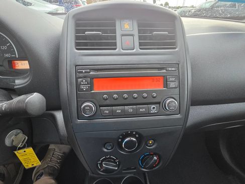 Used 2015 Nissan Versa S Plus FWD image 17