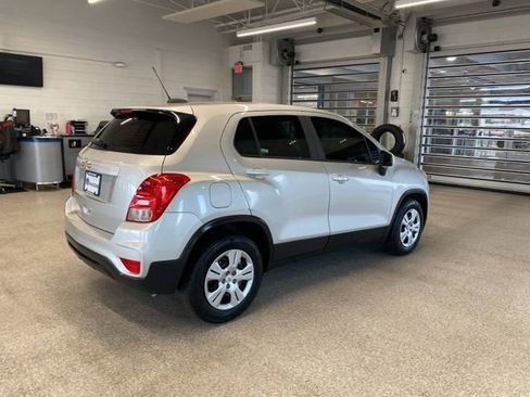 Used 2017 Chevrolet Trax LS image 5