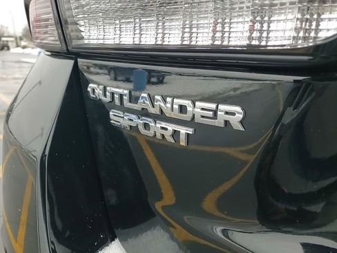 Used 2025 Mitsubishi Outlander Sport AWD image 7