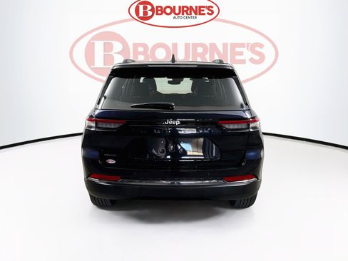 Used 2024 Jeep Grand Cherokee Limited 4xe image 10