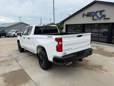 Used 2019 Chevrolet Silverado 1500 Custom Trail Boss w/ Custom Convenience Package AWD/4WD image 7
