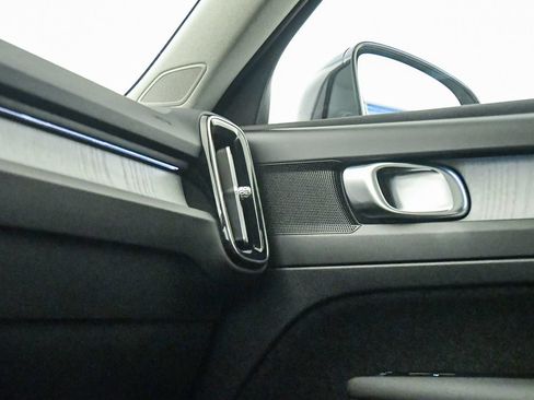 Certified 2026 Volvo XC40 B5 Plus AWD/4WD image 23