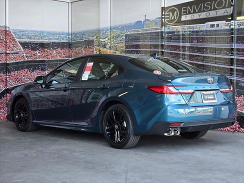 Used 2026 Toyota Camry SE FWD image 6