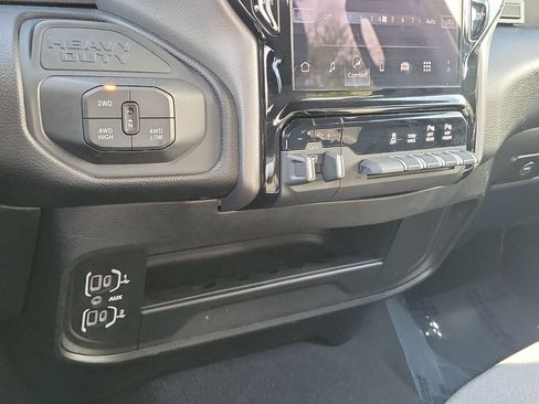 Used 2026 RAM 2500 Big Horn AWD/4WD image 18