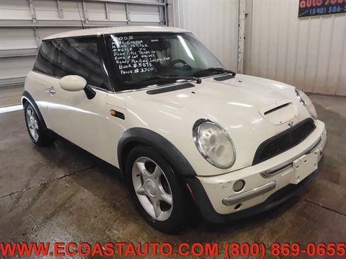 Used 2005 MINI Cooper Hardtop FWD image 1