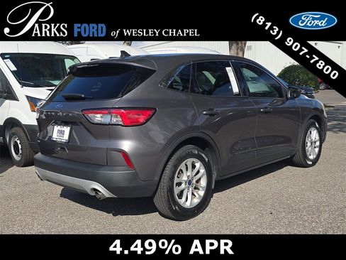 Certified 2022 Ford Escape SE image 4