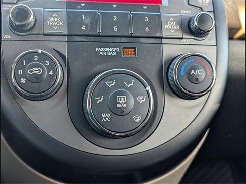 Used 2011 Kia Soul ! image 15