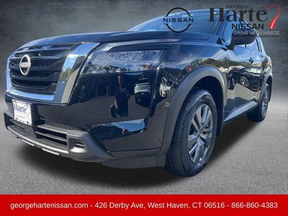 New 2025 Nissan Pathfinder S