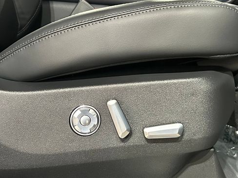 New 2026 Lincoln Navigator Reserve AWD/4WD image 63