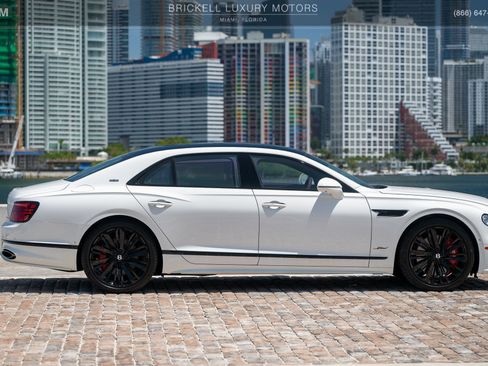 Used 2025 Bentley Flying Spur Plug-In Hybrid w/ First Edition Specification AWD/4WD image 12