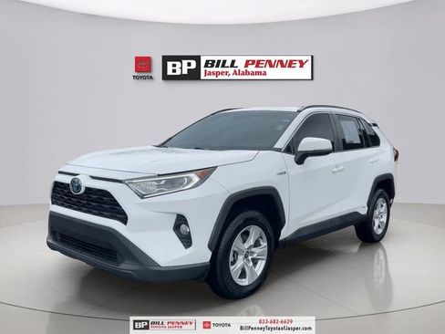Used 2021 Toyota RAV4 XLE w/ Convenience Package image 1