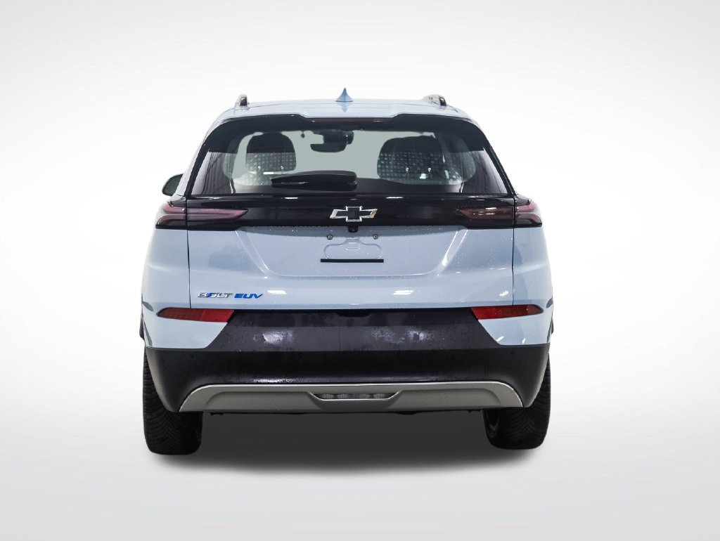 Used 2023 Chevrolet Bolt EUV Premier w/ Super Cruise Package FWD image 4