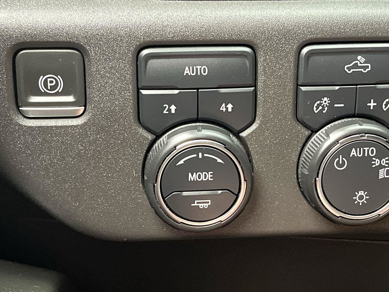 Certified 2023 Chevrolet Silverado 1500 LT AWD/4WD image 17