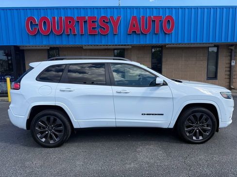 Used 2021 Jeep Cherokee High Altitude AWD/4WD image 13