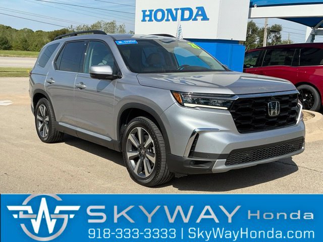 Certified 2025 Honda Pilot Elite image 1