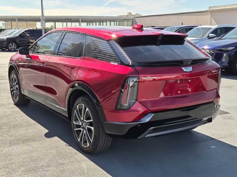 Used 2025 Cadillac Optiq Sport 1 image 4