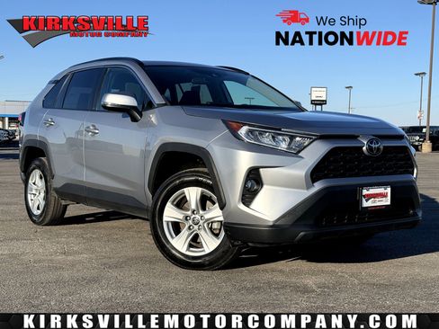 Used 2021 Toyota RAV4 XLE w/ Convenience Package image 1