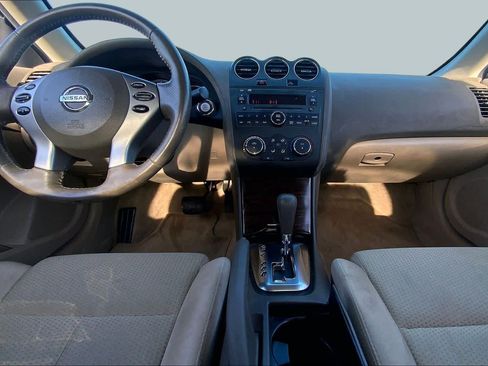 Used 2011 Nissan Altima 2.5 S w/ Convenience Pkg FWD image 14