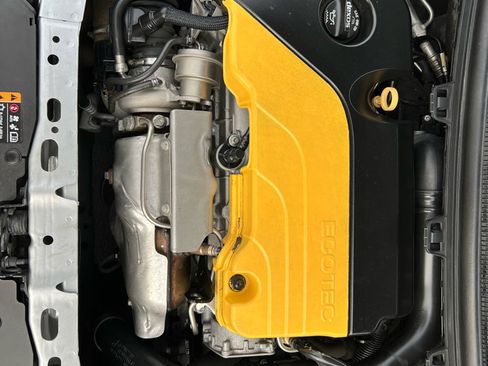 Used 2018 Chevrolet Cruze LS image 57