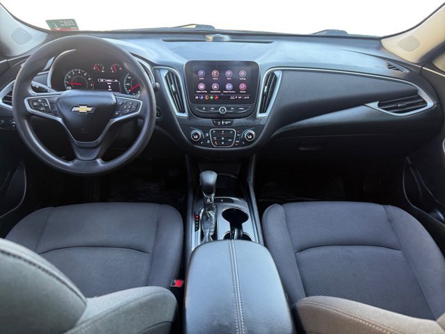 Used 2022 Chevrolet Malibu LT FWD image 13