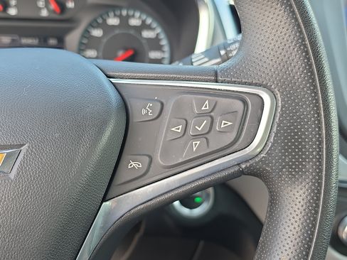 Certified 2023 Chevrolet Equinox LS FWD image 19