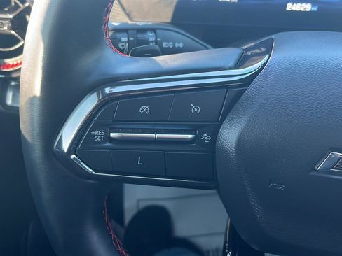 Used 2025 Chevrolet Equinox RS w/ Safety and Technology Package image 11