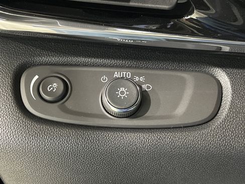 New 2026 Buick Envista Avenir image 32