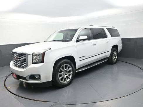 Used 2019 GMC Yukon XL Denali image 40