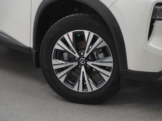 Used 2021 Nissan Rogue SV AWD/4WD video 4