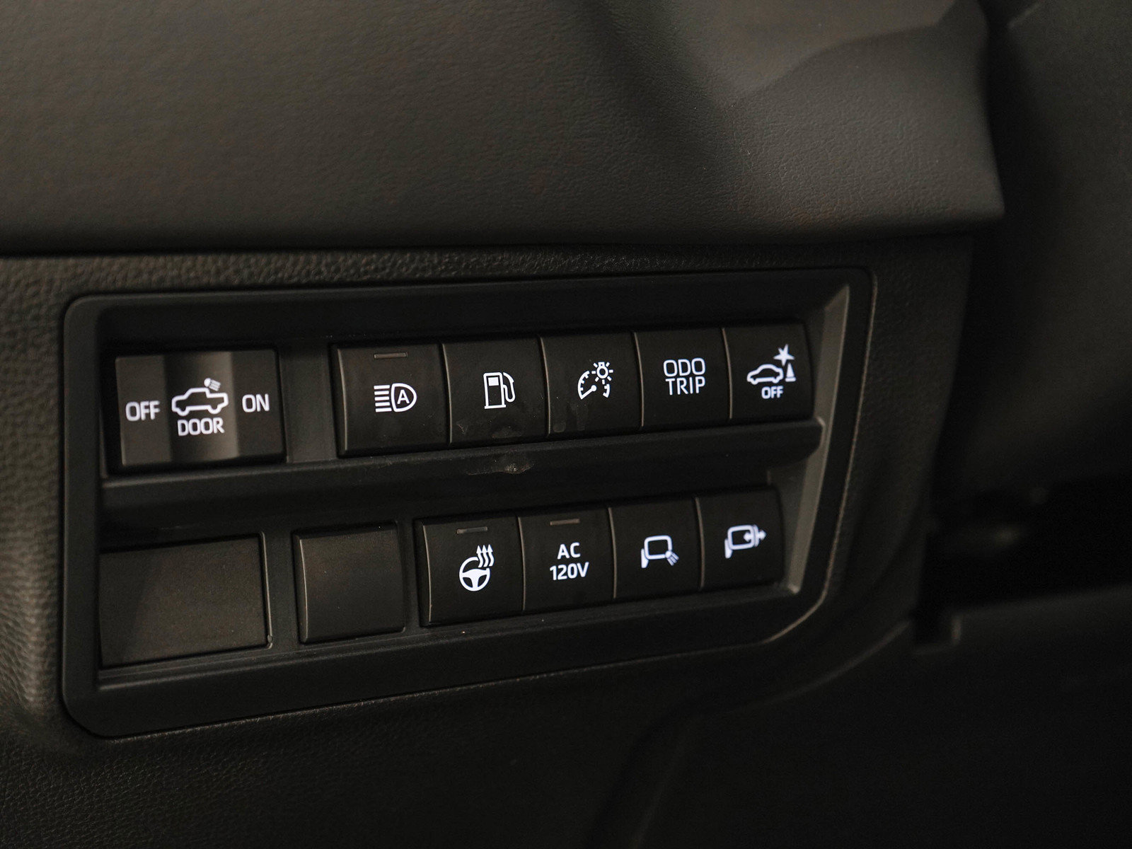 Used 2022 Toyota Tundra Platinum AWD/4WD image 26
