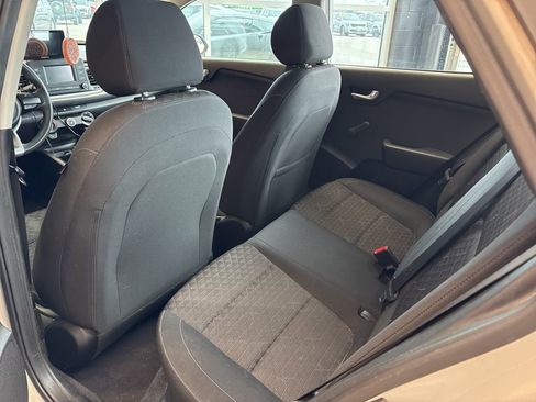 Used 2018 Kia Rio LX image 17